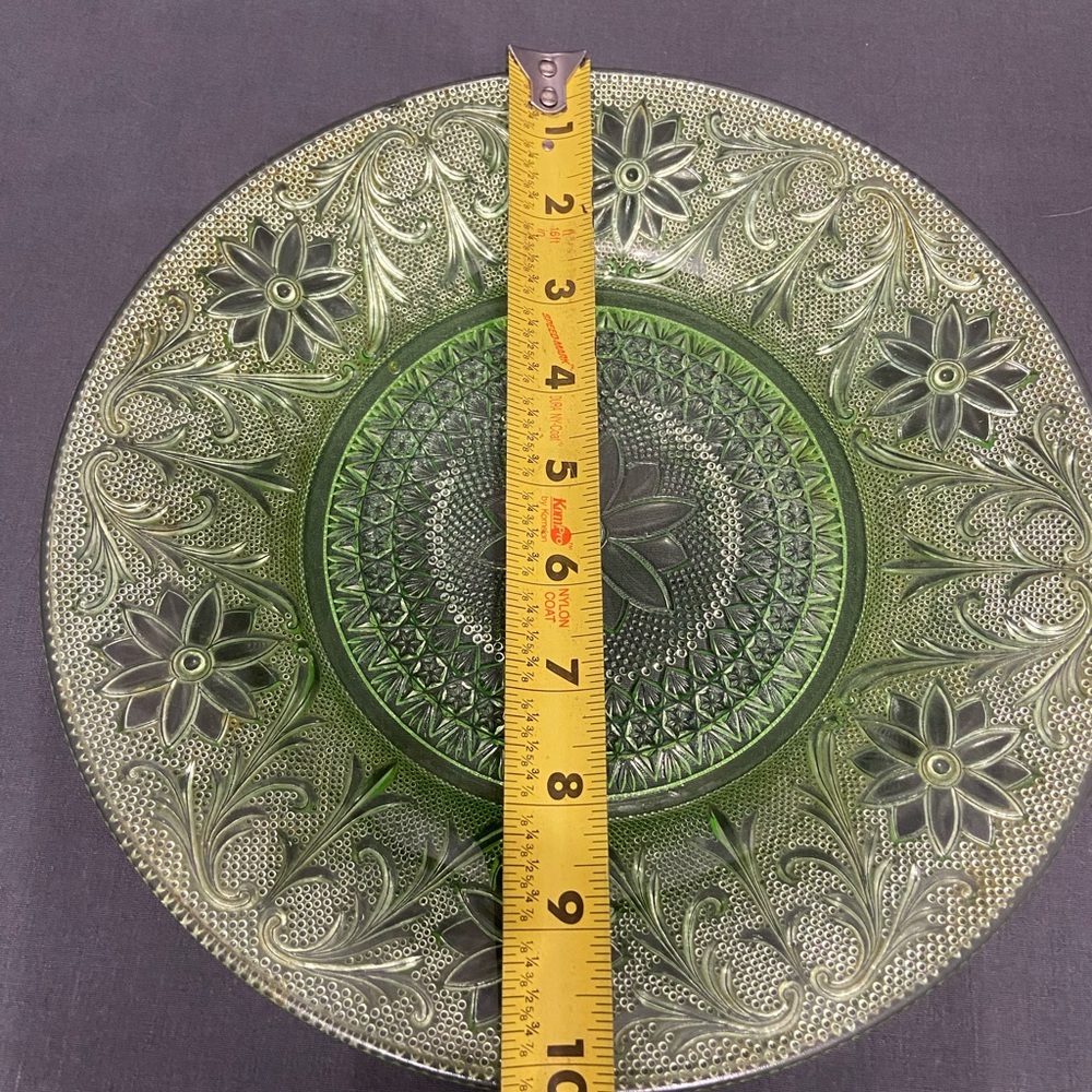 Vintage Uranium Tiara INDIANA GLASS Chantilly Green 10" Dinner Plate Replacement - Picture 14 of 17